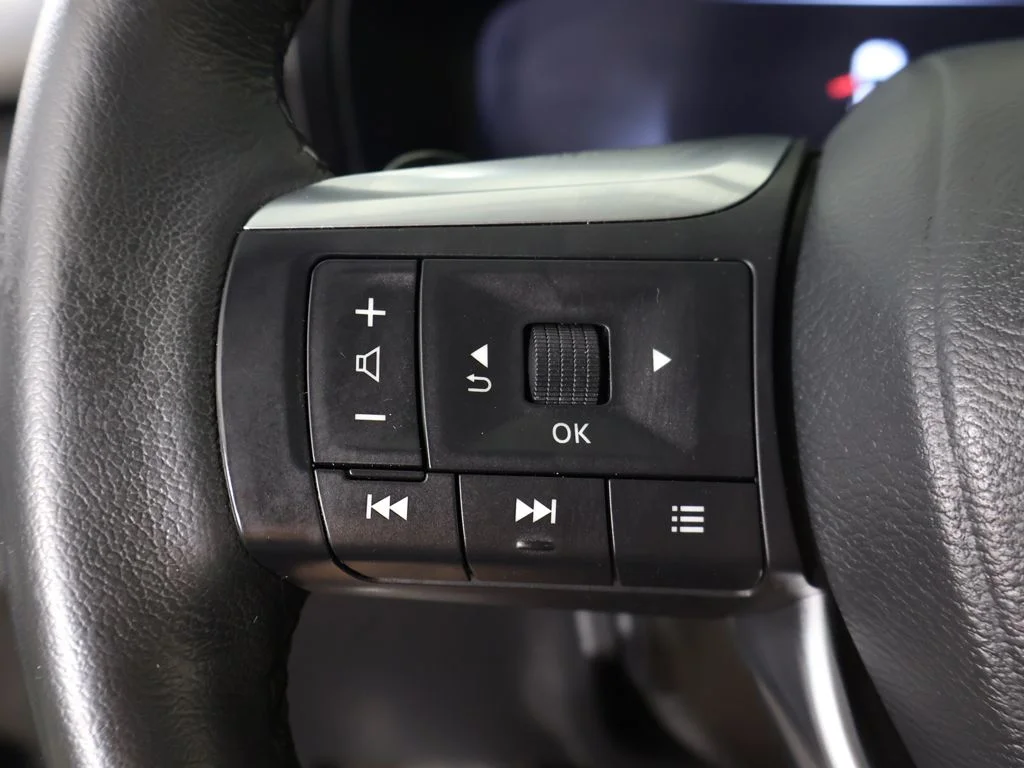 Used 2024 Mineral INFINITI LUXE image 50