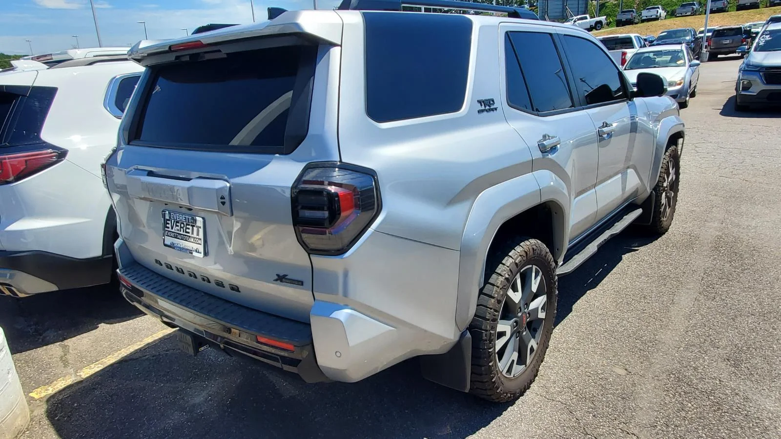 Used 2025 Cutting Edge Toyota SR5 image 9