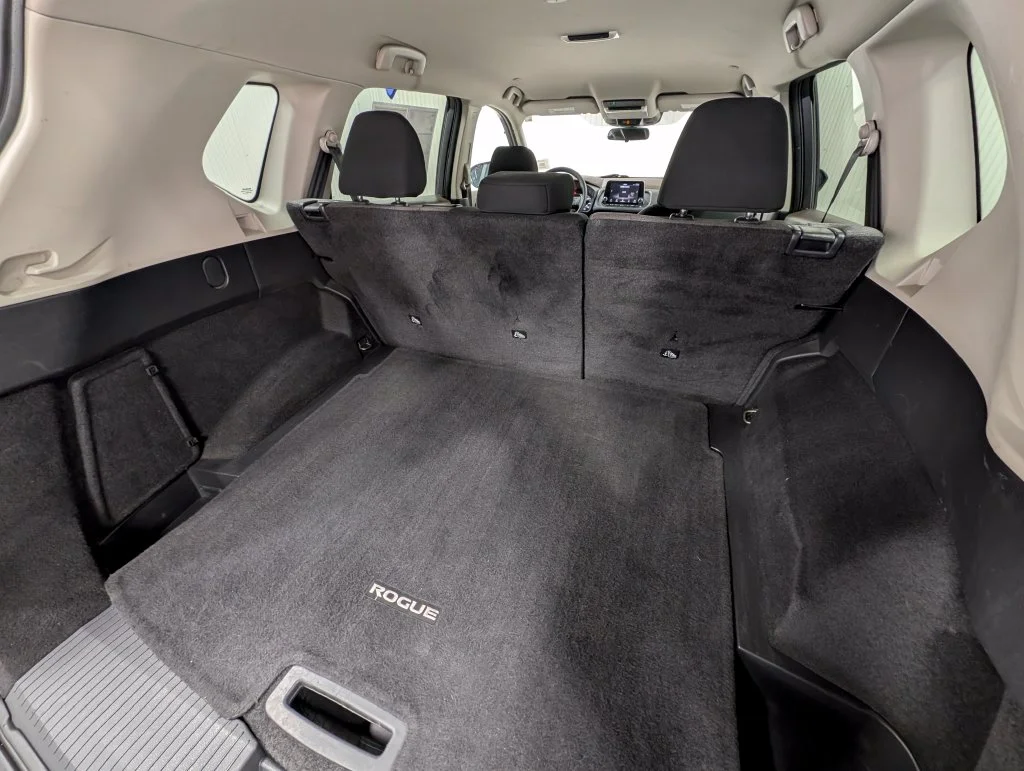 Certified Used 2023 Gun Metallic Nissan SV image 20