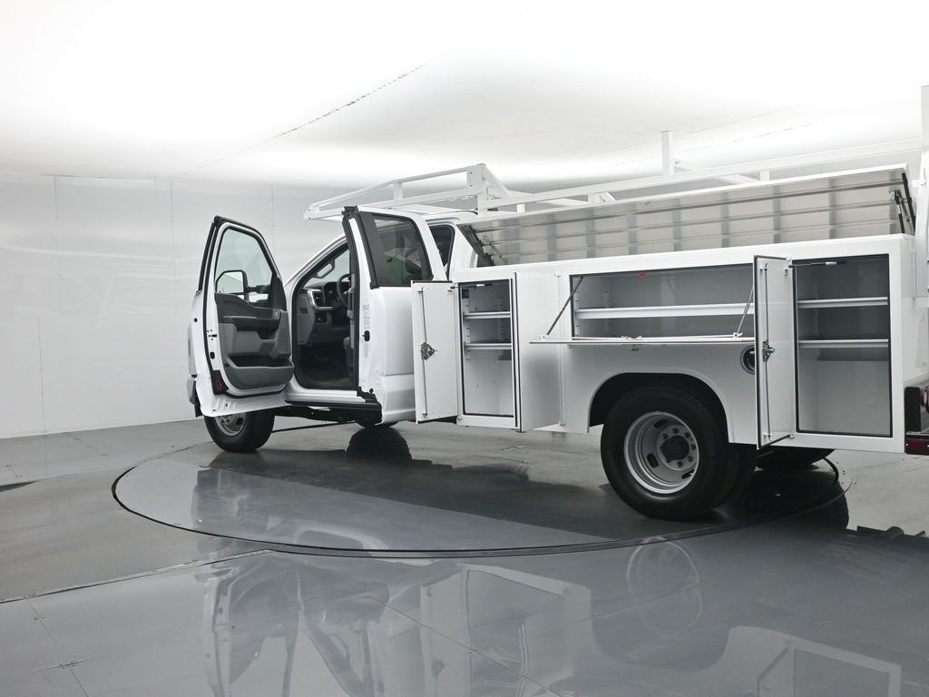 New 2026 Oxford White Ford XL image 39