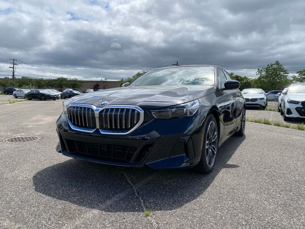 2027 BMW 5 Series 530i xDrive Sedan's photo