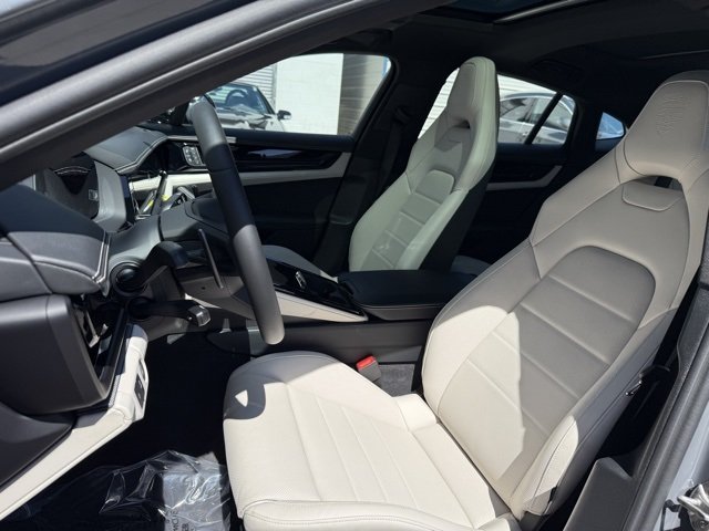 2026 Porsche Panamera Base