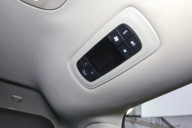 Used 2023 Silver Chrysler Touring L image 21