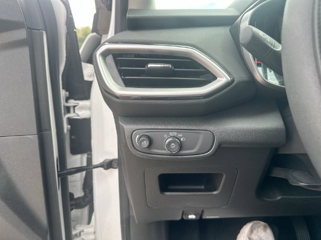 Used 2023 SUMMIT WHITE Chevrolet LS image 27