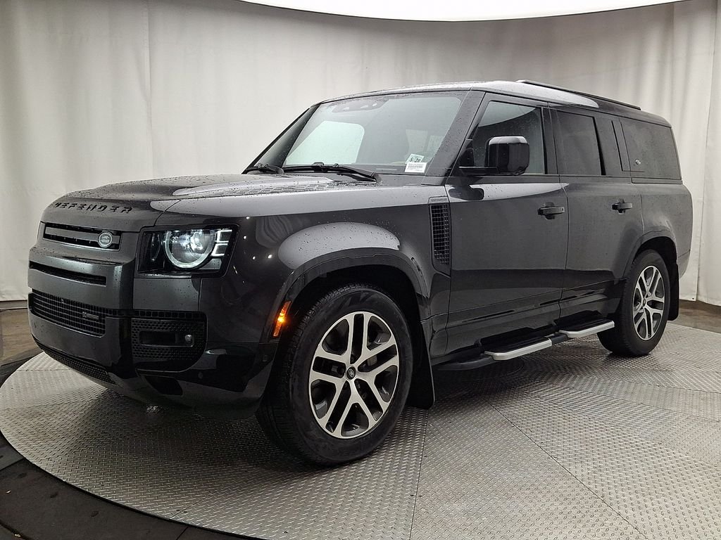 2023 Land Rover Defender X-Dynamic SE's photo