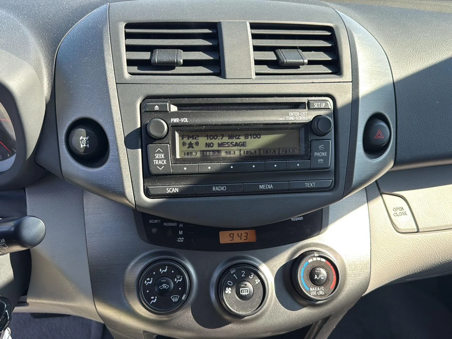 Used 2012 Black Toyota Base image 17