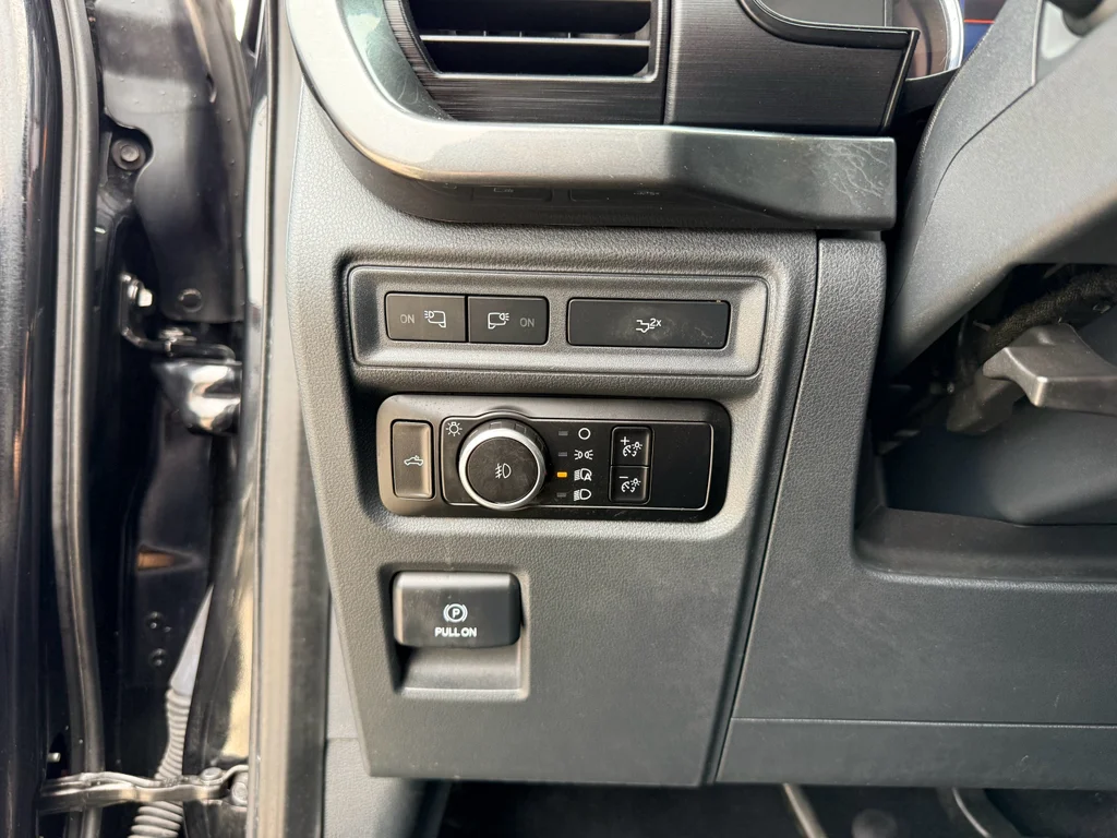 Used 2023 Agate Black Metallic Ford Tremor image 19