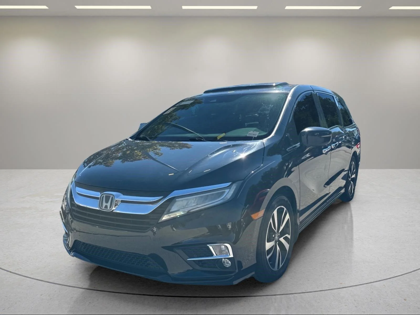 Used 2018 Crystal Black Pearl Honda Elite image 3