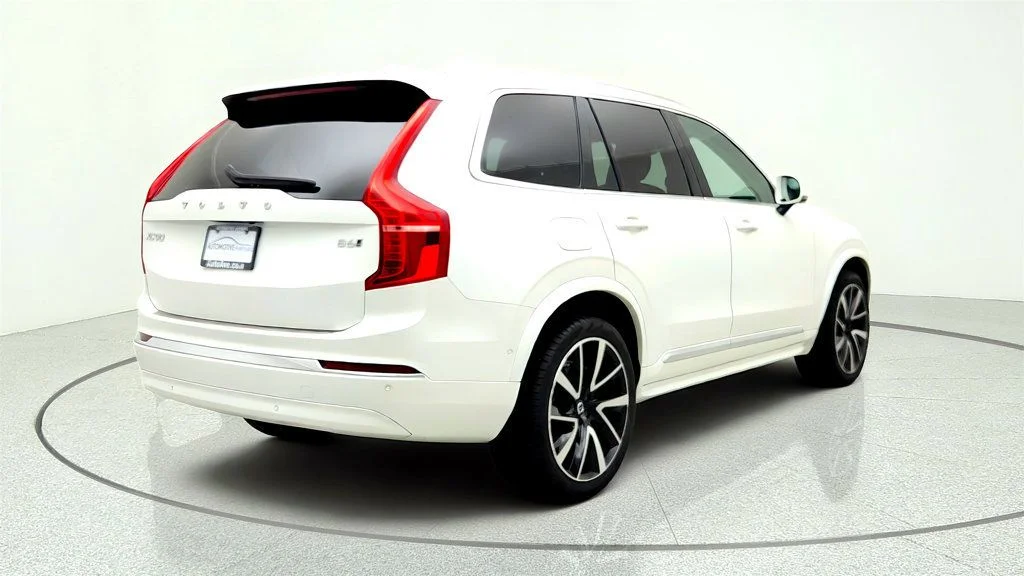 Used 2023 Crystal White Metallic Volvo B6 AWD Plus 6P w/ 21