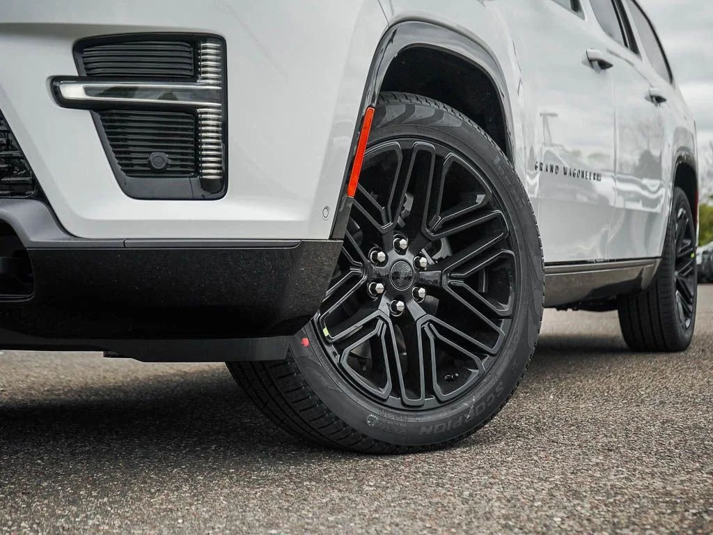 New 2026 Bright White Clearcoat Jeep Limited Reserve image 6