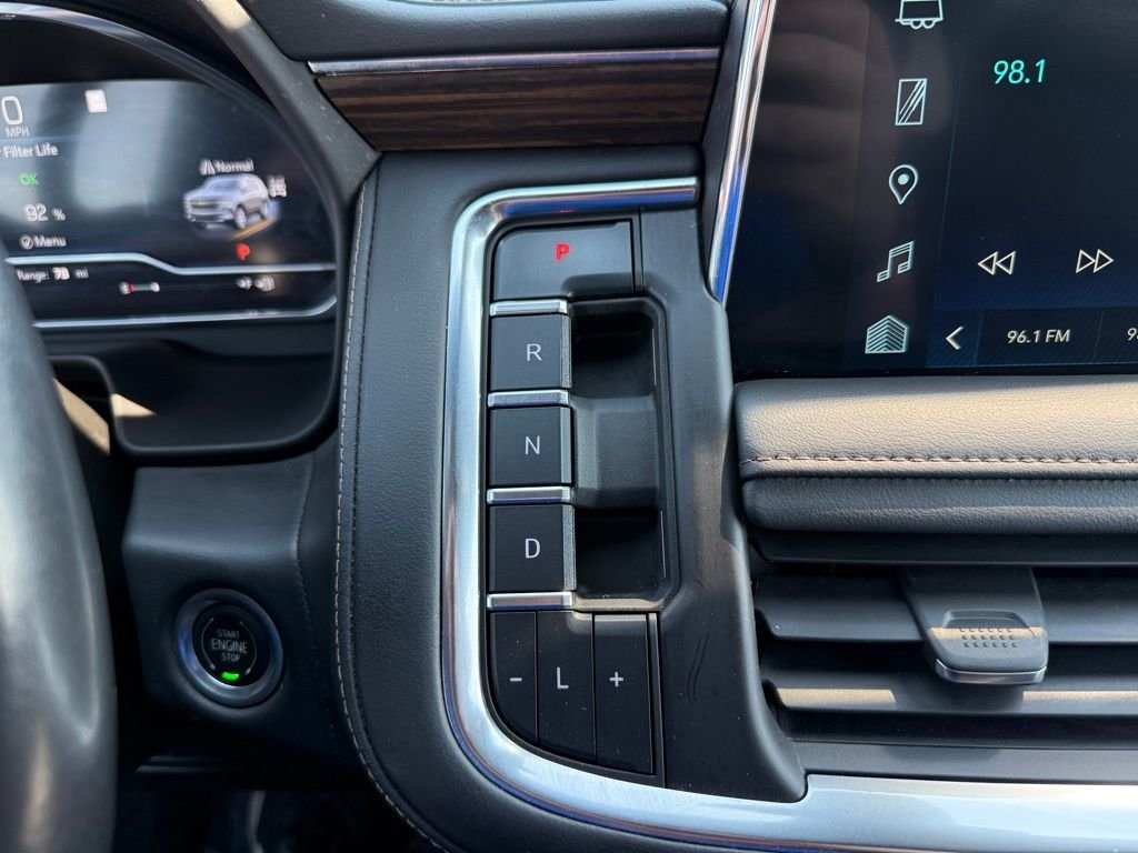 Used 2022 Red Chevrolet High Country image 28