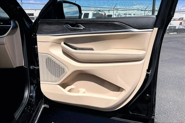 Used 2025 Black Jeep Limited image 19