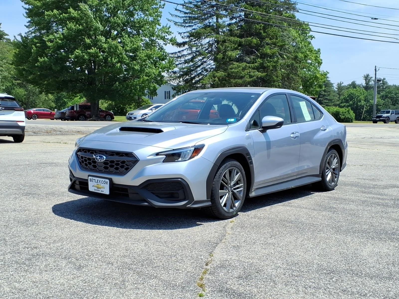 Used 2023 Silver Subaru  image 9