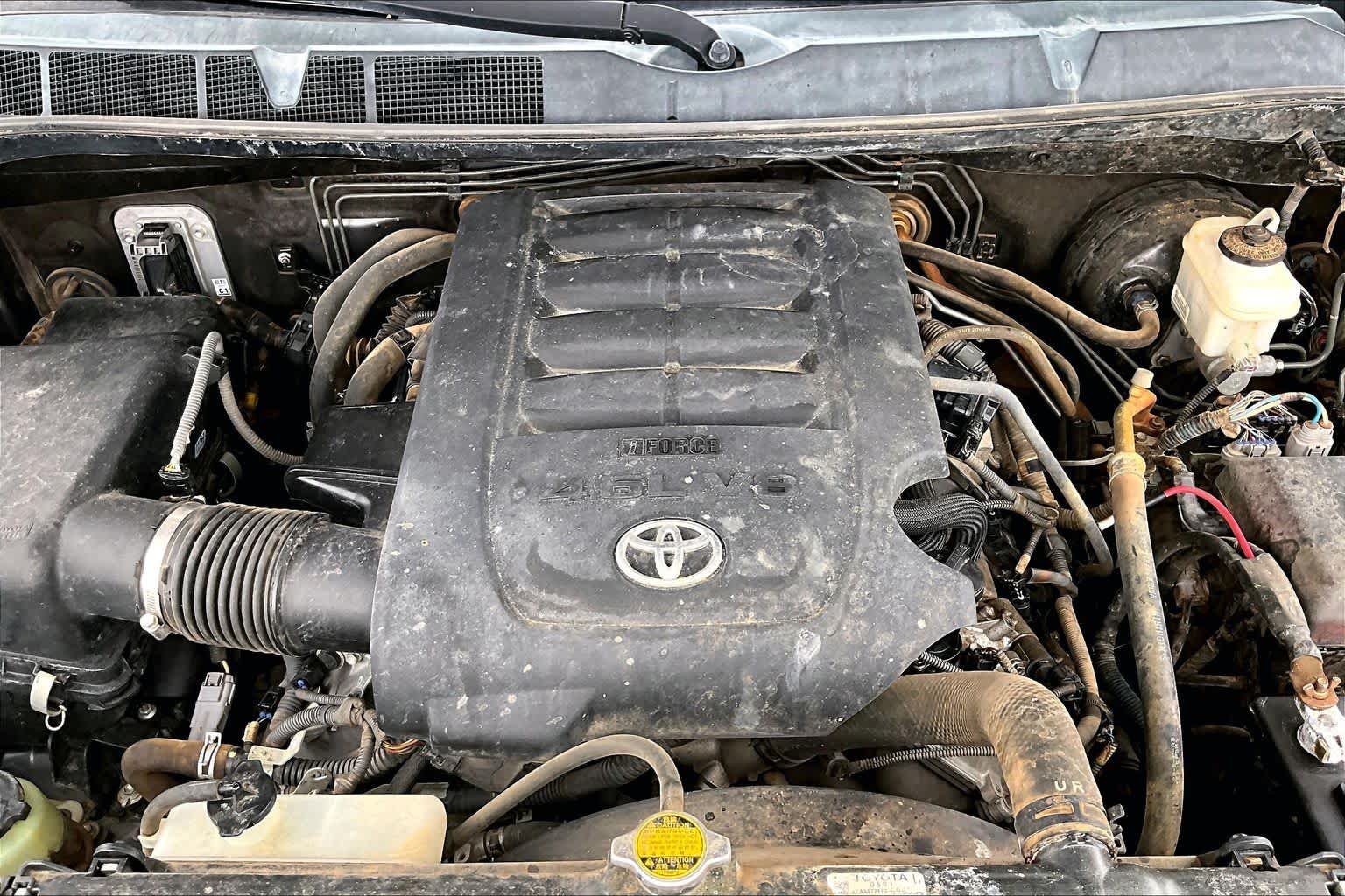 Used 2012 Magnetic Gray Metallic Toyota  image 29