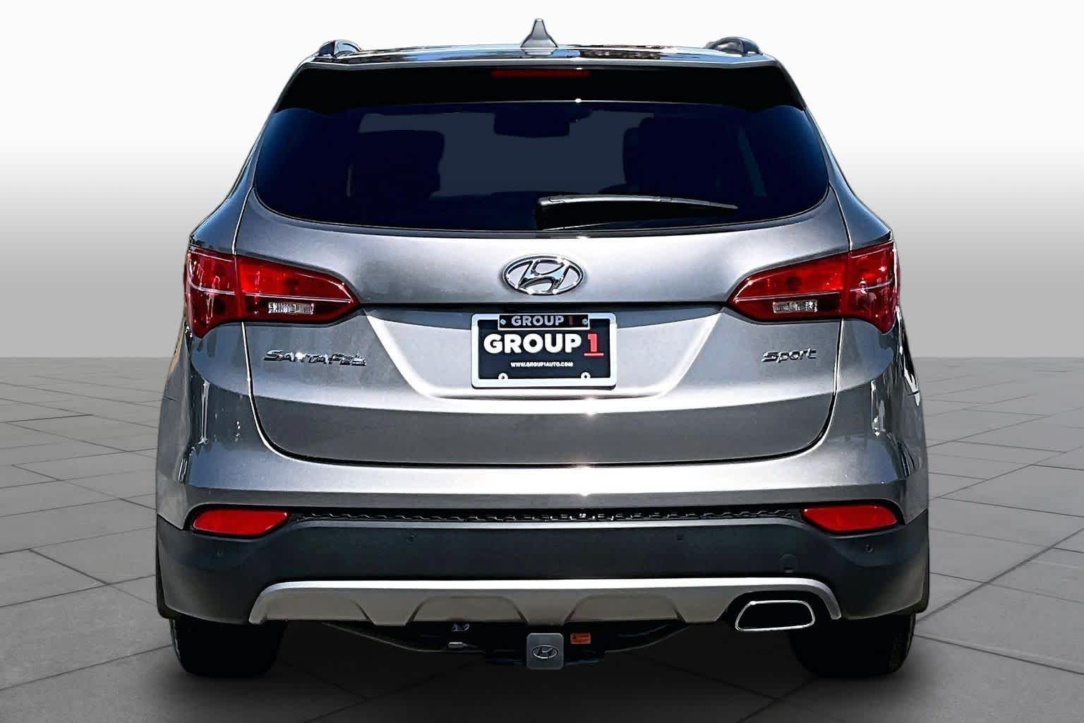 Used 2015 Mineral Gray Hyundai  image 5