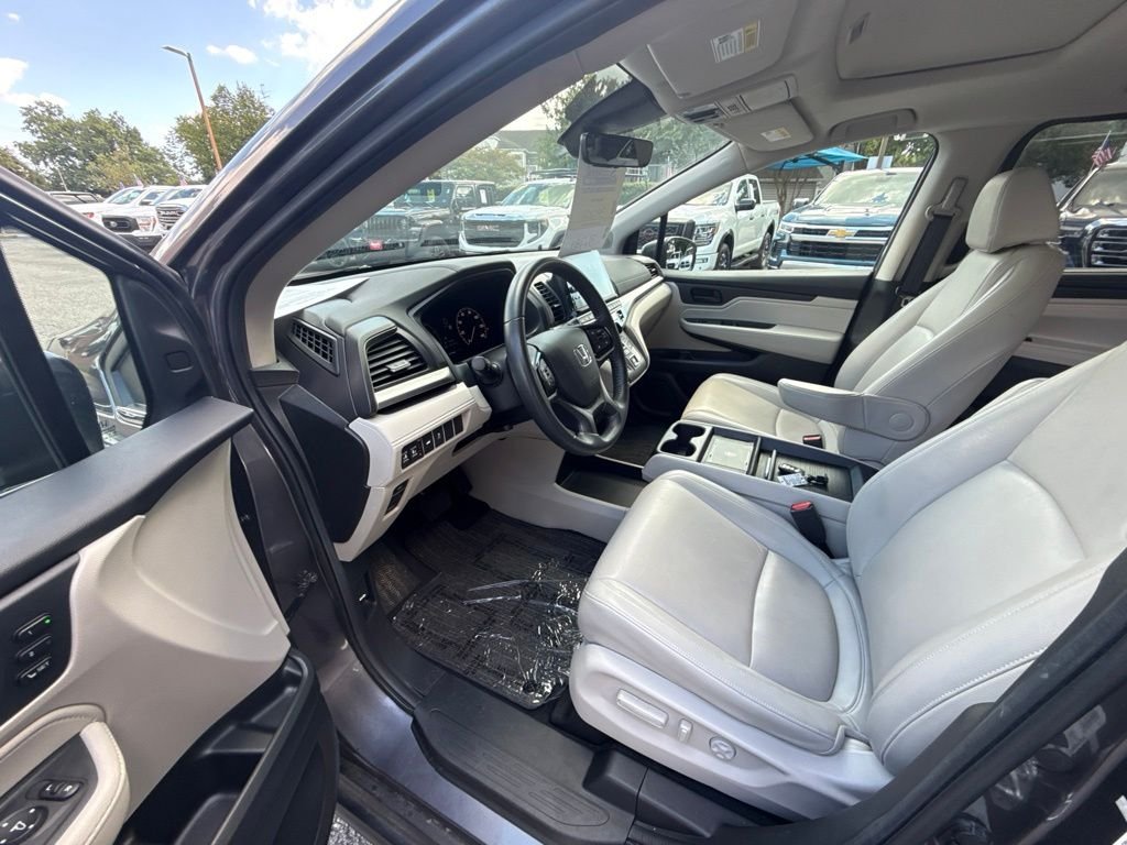 Used 2025 Silver Honda EX-L image 12