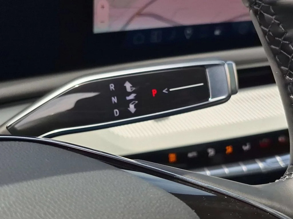 2027 Cadillac OPTIQ Luxury - Photo 15