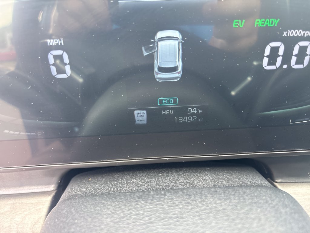 Used 2024 Blue Kia X-Line image 19