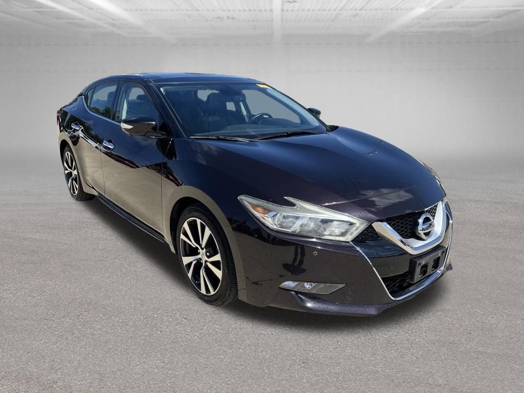 Used 2016 Bordeaux Nissan Platinum image 7
