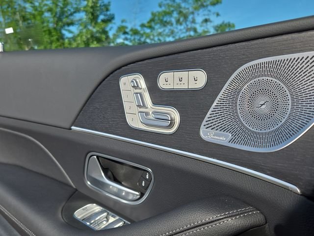 New 2026 Black Mercedes-Benz GLE580 image 24
