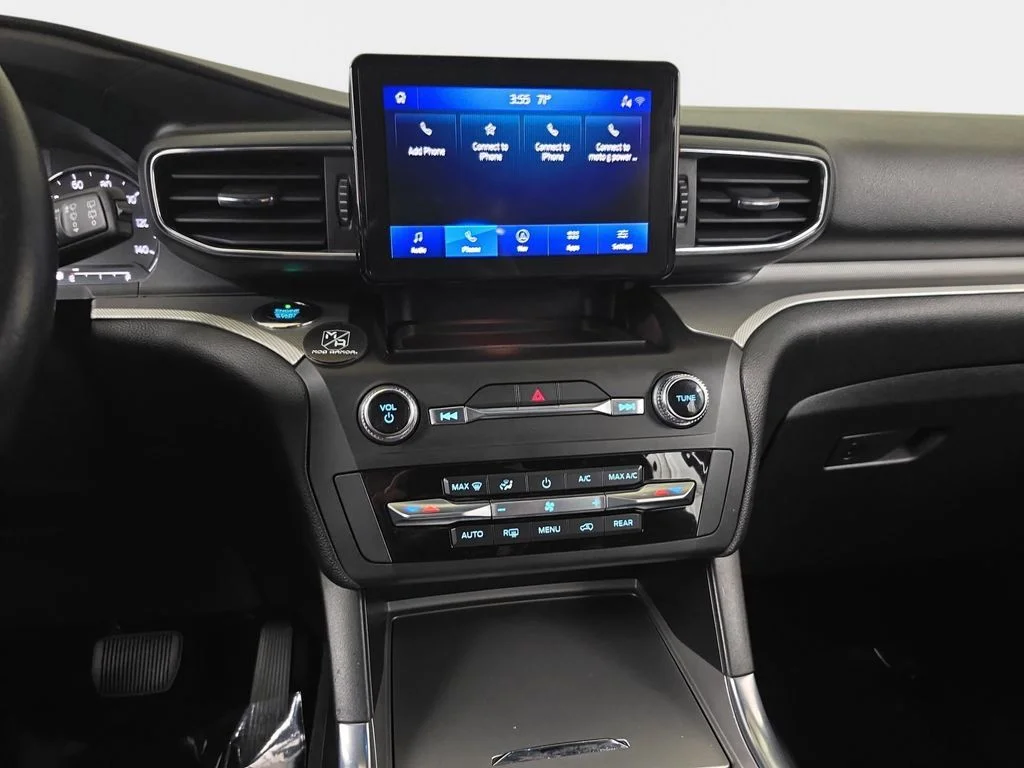 Used 2020 Gray Ford XLT image 24