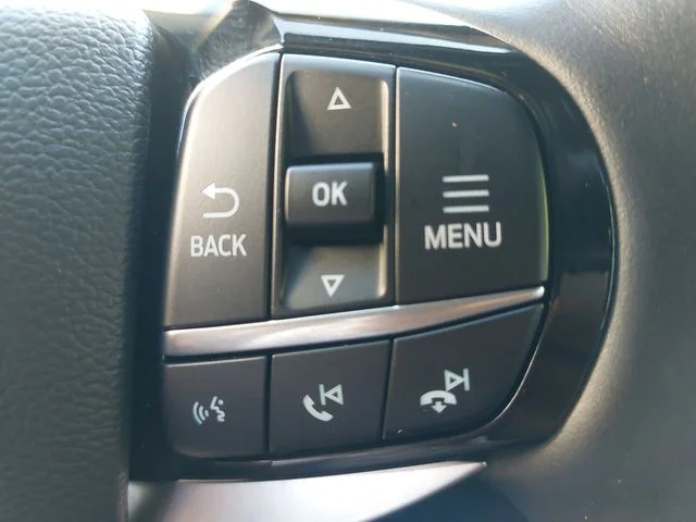 Used 2022 Silver Ford Platinum image 18
