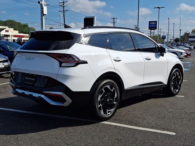 Used 2023 White Kia SX-Prestige image 7
