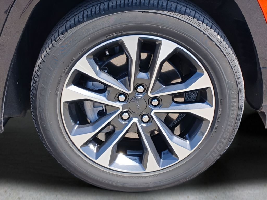 Used 2024 Gray Jeep Overland image 29