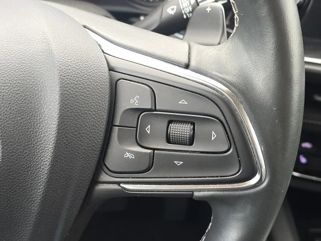 Used 2023 Black Buick Essence image 39
