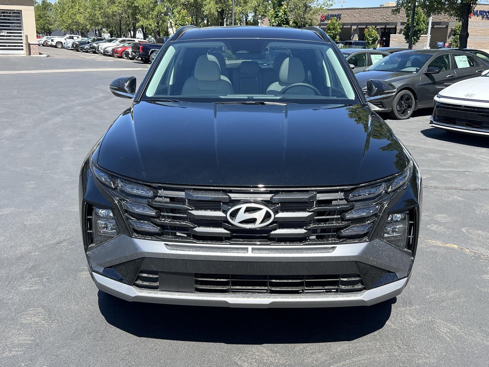 New 2026 Phantom Black Hyundai SEL Premium image 3