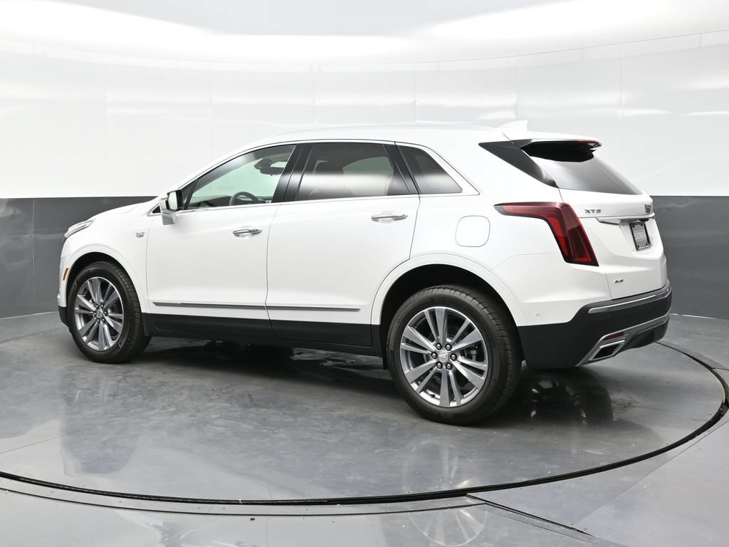 New 2026 Crystal White Tricoat Cadillac Premium Luxury image 4