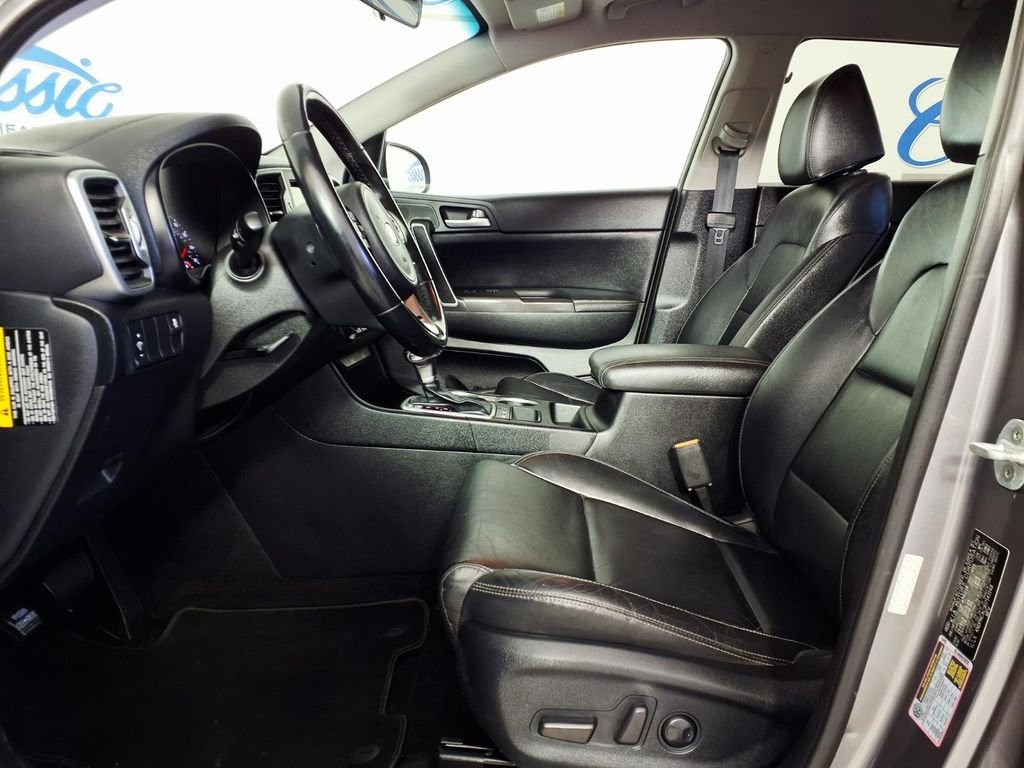 Used 2017 Silver Kia EX image 7