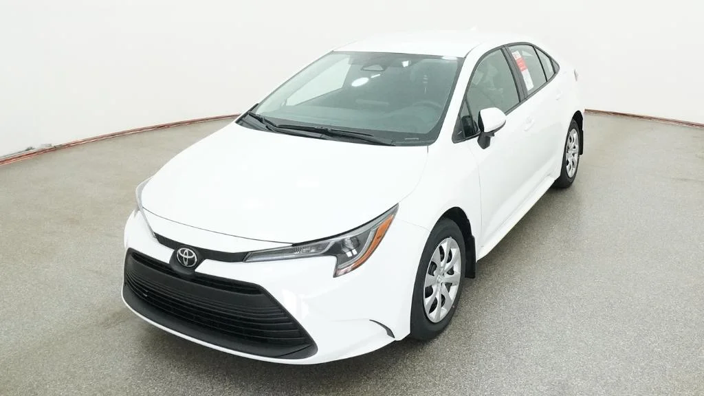 New 2026 Ice Cap Toyota LE image 4