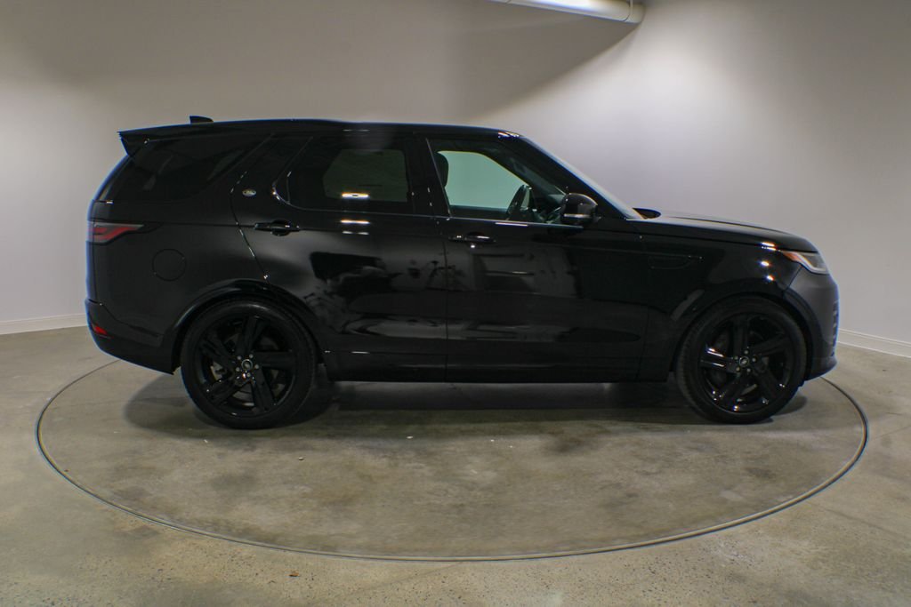 Certified Used 2025 Santorini Black Metallic Land Rover Dynamic SE image 6