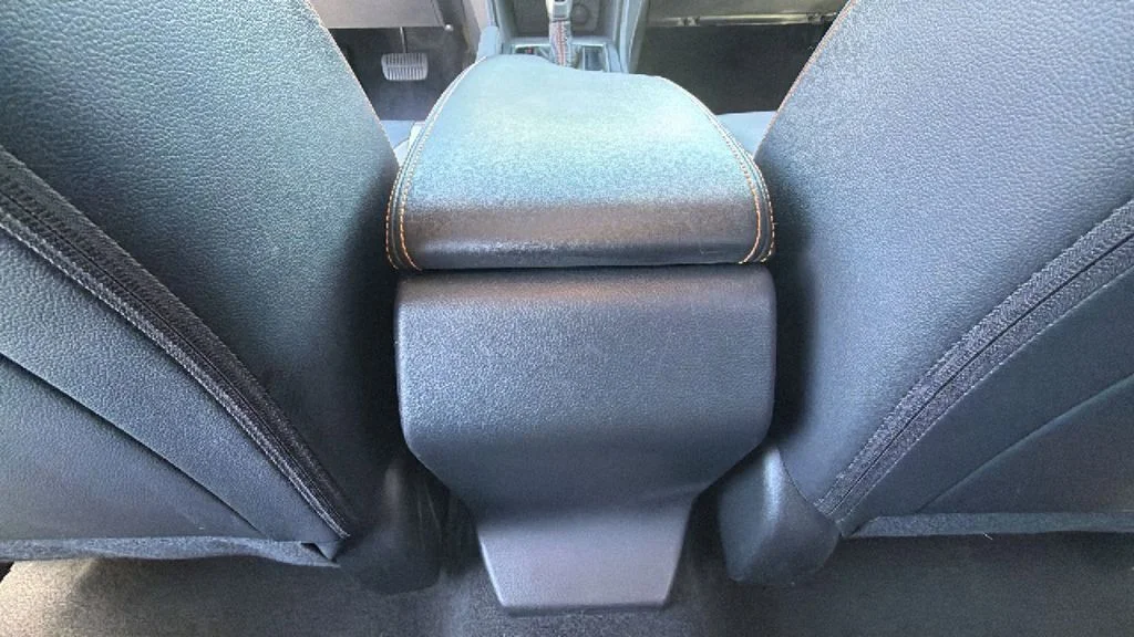 Used 2018 Quartz Blue Subaru 2.0i Limited image 25