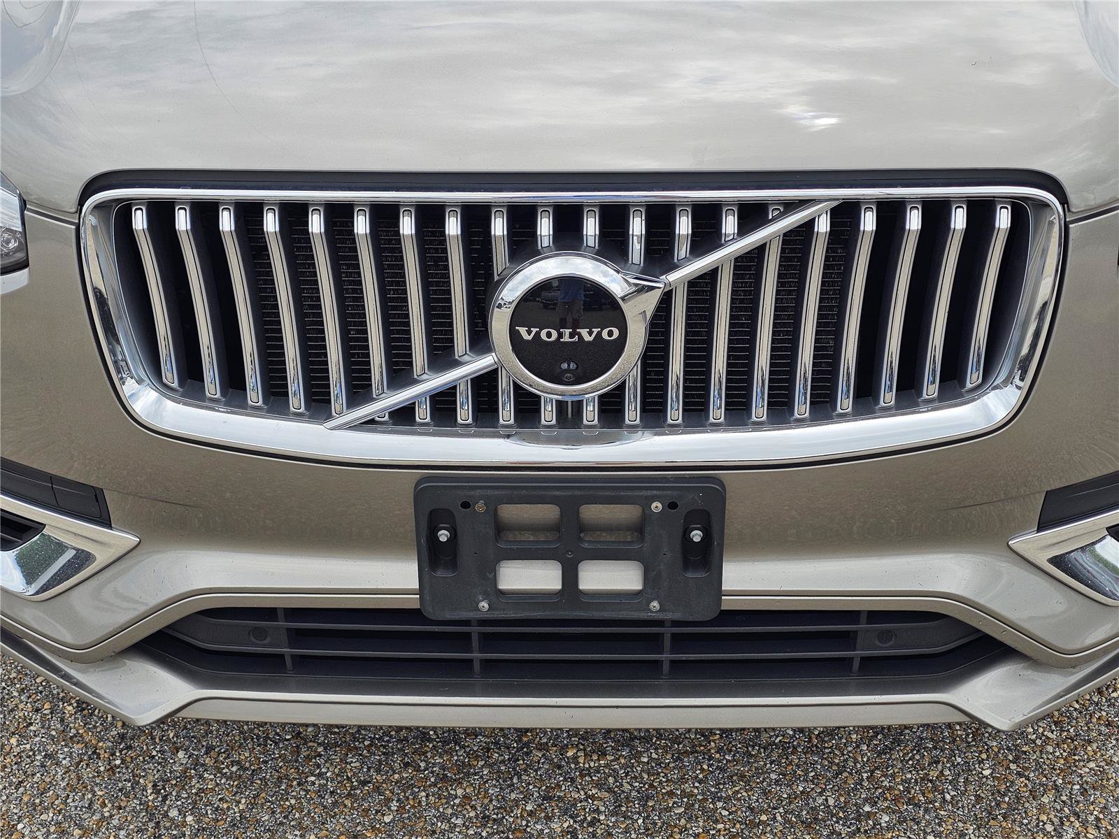Used 2020 Birch Light Metallic Volvo Inscription image 3