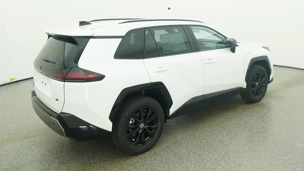 New 2026 Ice Cap Toyota SE image 18