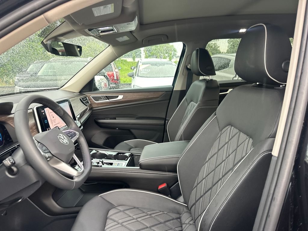 New 2026  Volkswagen 2.0T SEL Premium R-Line image 10