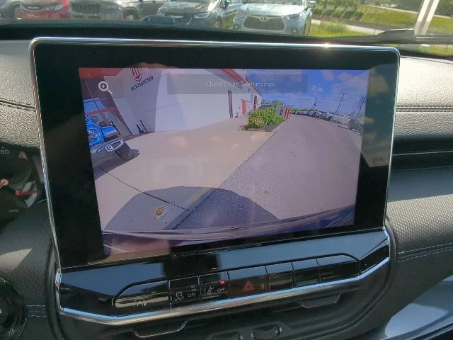 New 2026 Black Jeep Latitude image 19