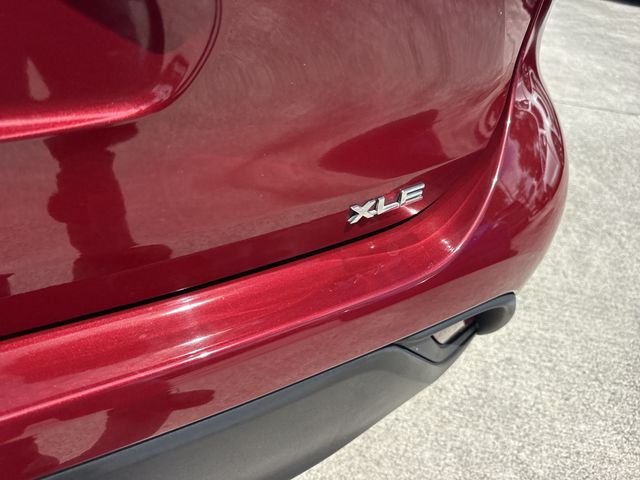 2022 Toyota Highlander XLE - Photo 26