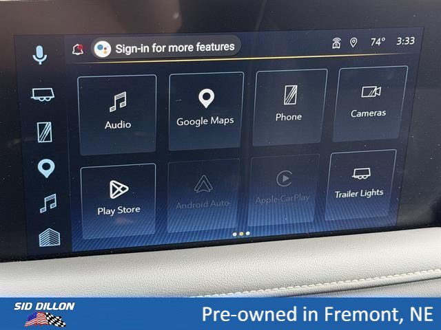 Used 2022 Iridescent Pearl Tricoat Chevrolet Premier image 3