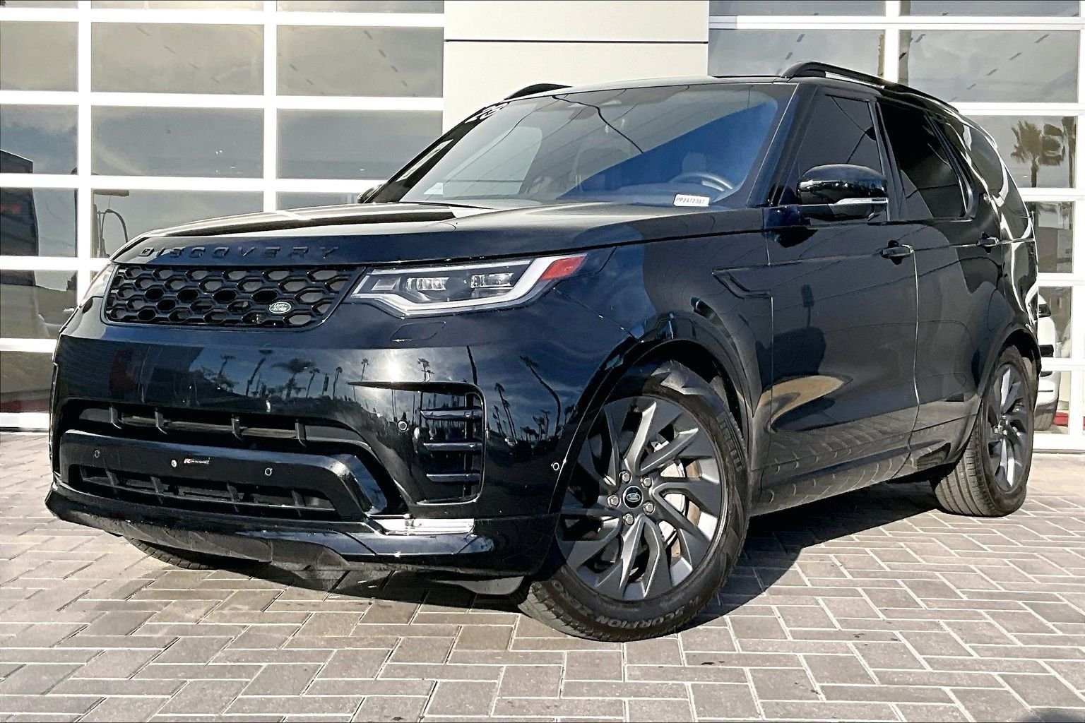 2023 Land Rover Discovery S R Dynamic