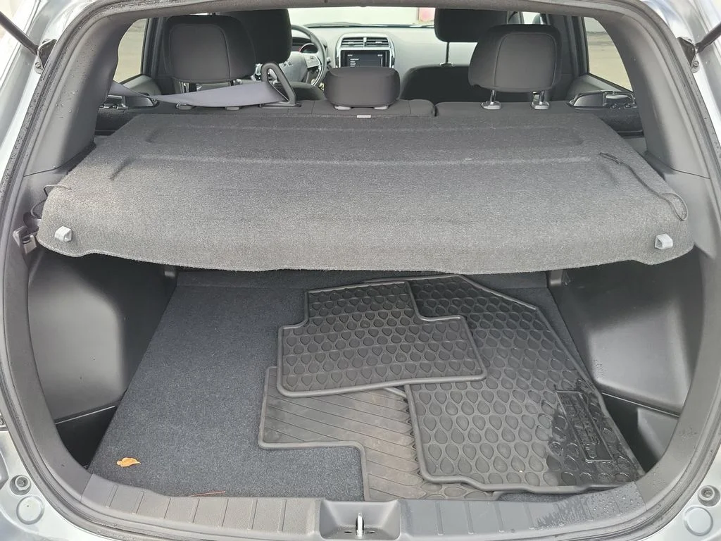 Used 2024 Gray Mitsubishi 2.0 Trail Edition image 14