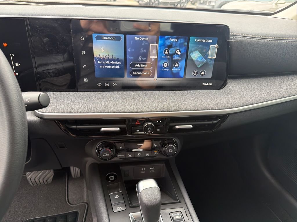 New 2026 Nissan Kicks SV 4D Sport Utility