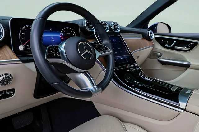 Used 2023 Blue Mercedes-Benz GLC 300 image 7