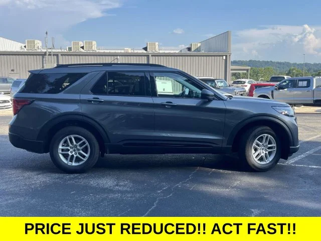 Used 2026 Gray Ford Active image 2