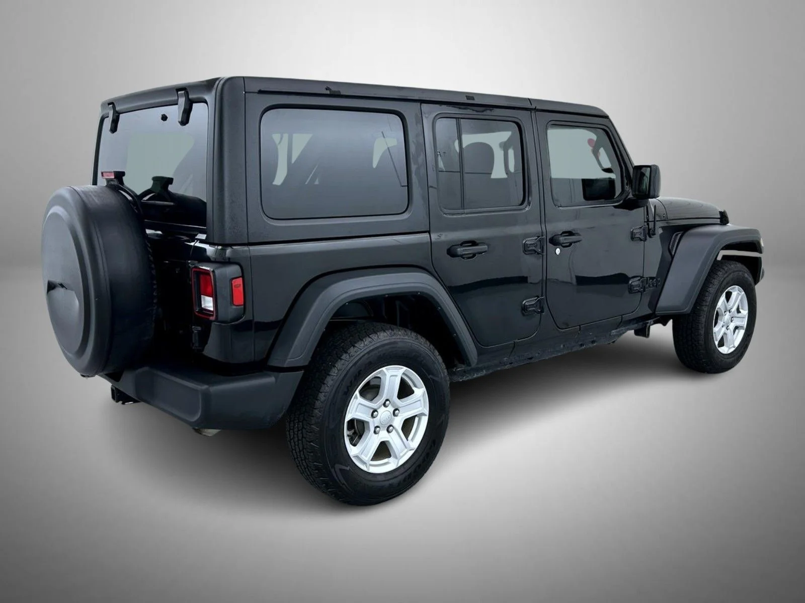 Used 2023 Black Jeep Sport S image 5