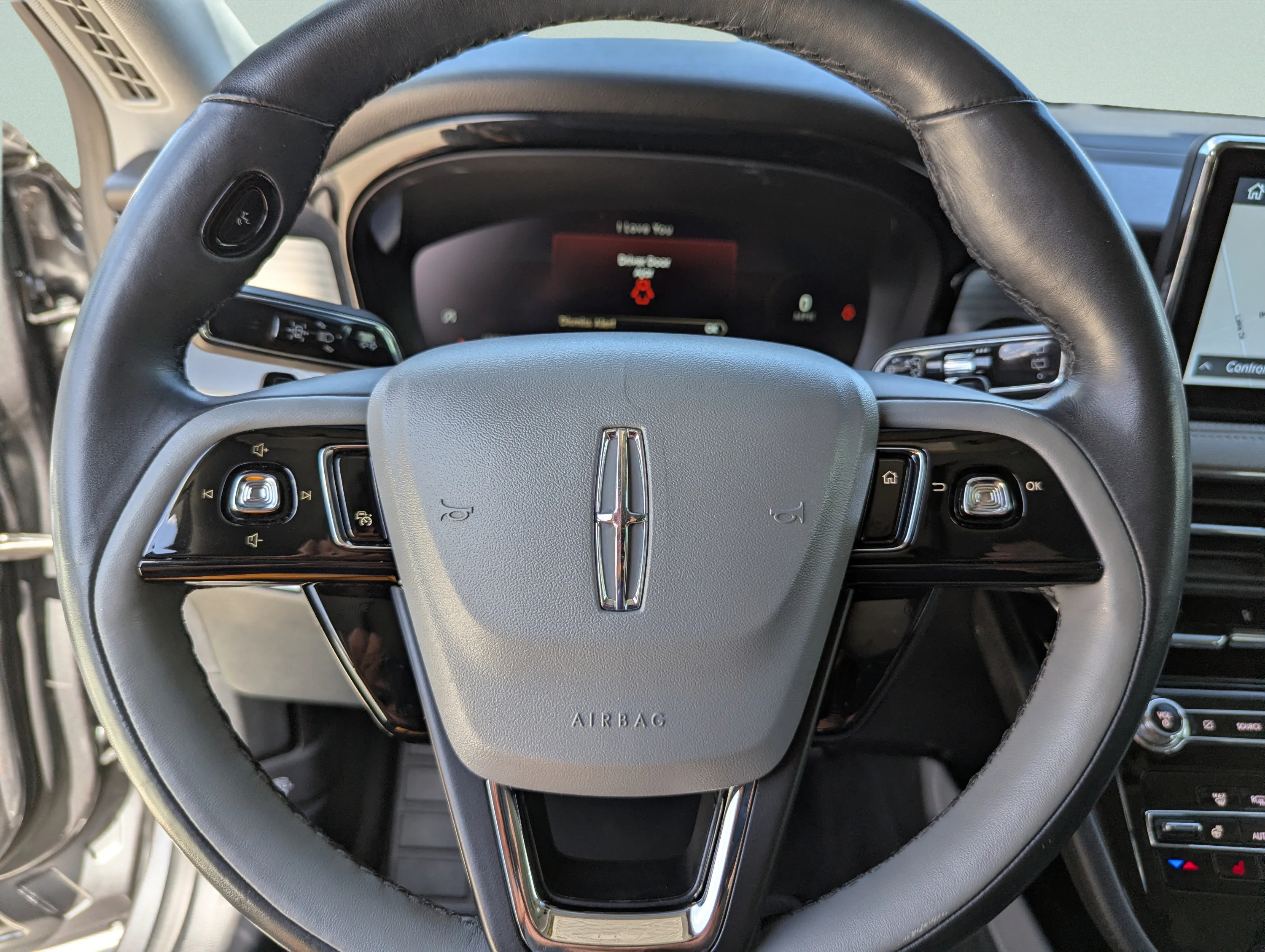 Used 2021 Gray Lincoln Reserve image 38