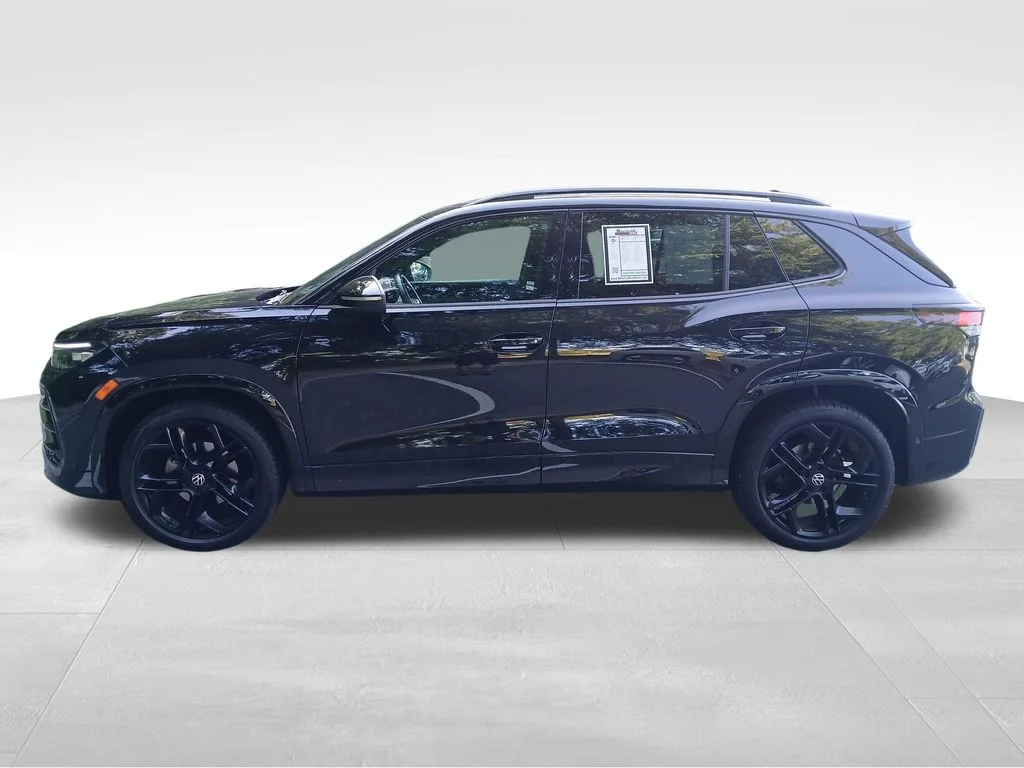 Used 2026 Black Volkswagen 2.0T SE R-Line Black image 2