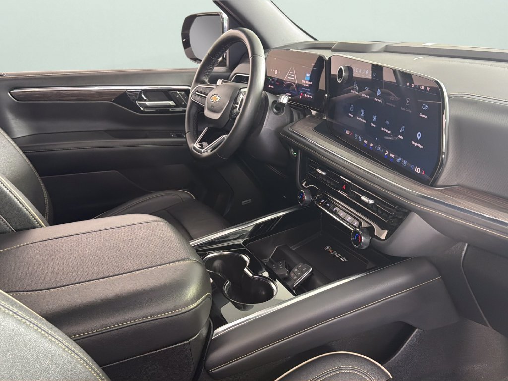 Used 2025 Sterling Gray Metallic Chevrolet Premier image 34